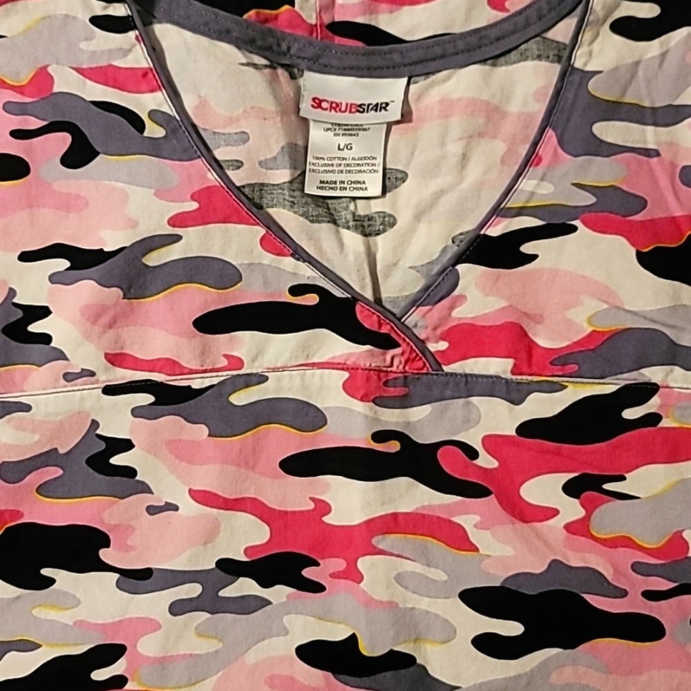 Scrubstar large camo pink and black